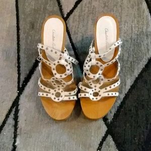 Women's high heel shoes